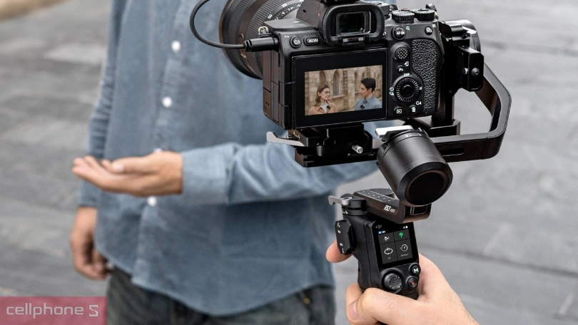 gimbal DJI Rs3 mini giúp bạn tự do điều khiển và sáng tạo gimbal DJI Rs3 mini giúp bạn tự do điều khiển và sáng tạo