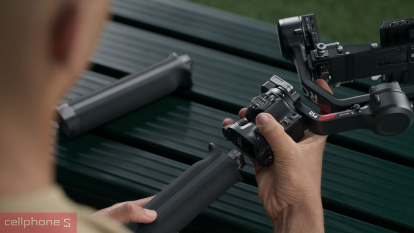 DJI RS4 Combo trọng lượng nhẹ và khả năng chịu tải tốt