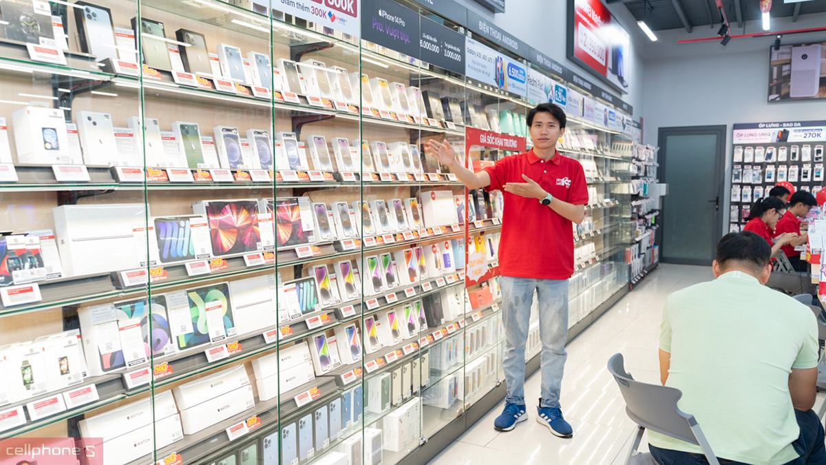 Cửa hàng điện thoại, laptop CellphoneS Đồng Tháp kinh doanh phụ kiện