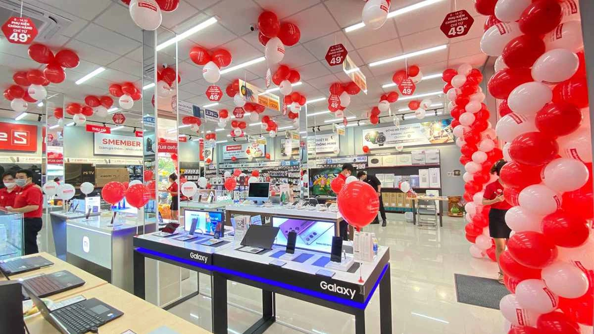 CellphoneS khai trương cửa hàng điện thoại Nhà Bè