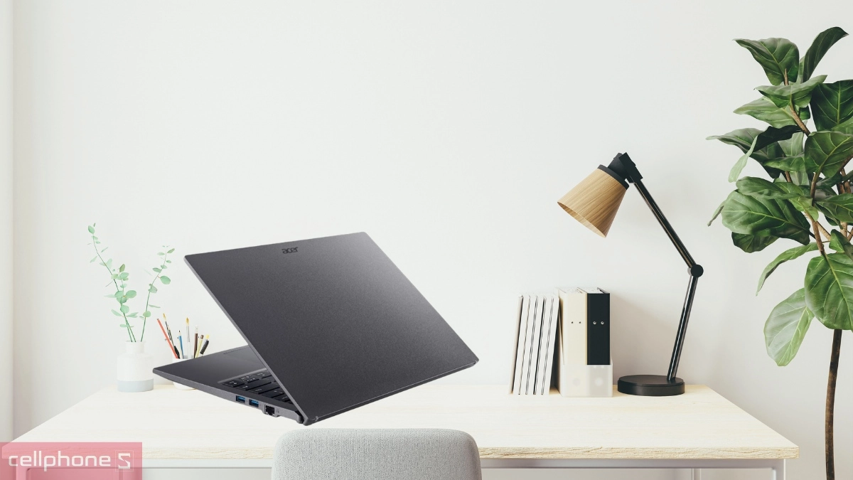 Pin, cổng kết nối của laptop Acer Aspire Go 14 AI AG14-71M-57WR