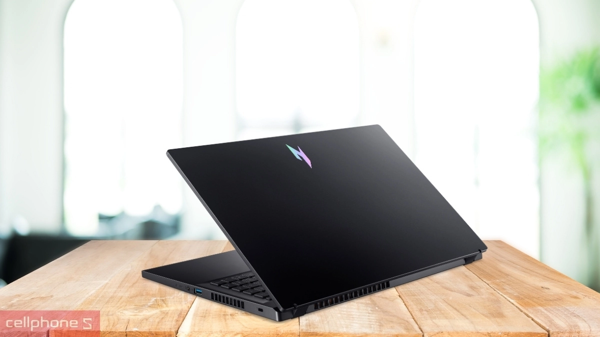 Thiết kế Acer Nitro V ANV15-41-R2UP