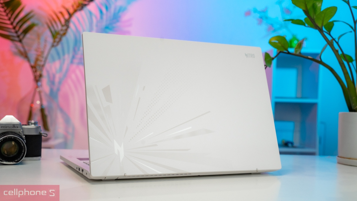 Thiết kế laptop Acer Gaming Nitro Lite 16 NL16-71G-71FN