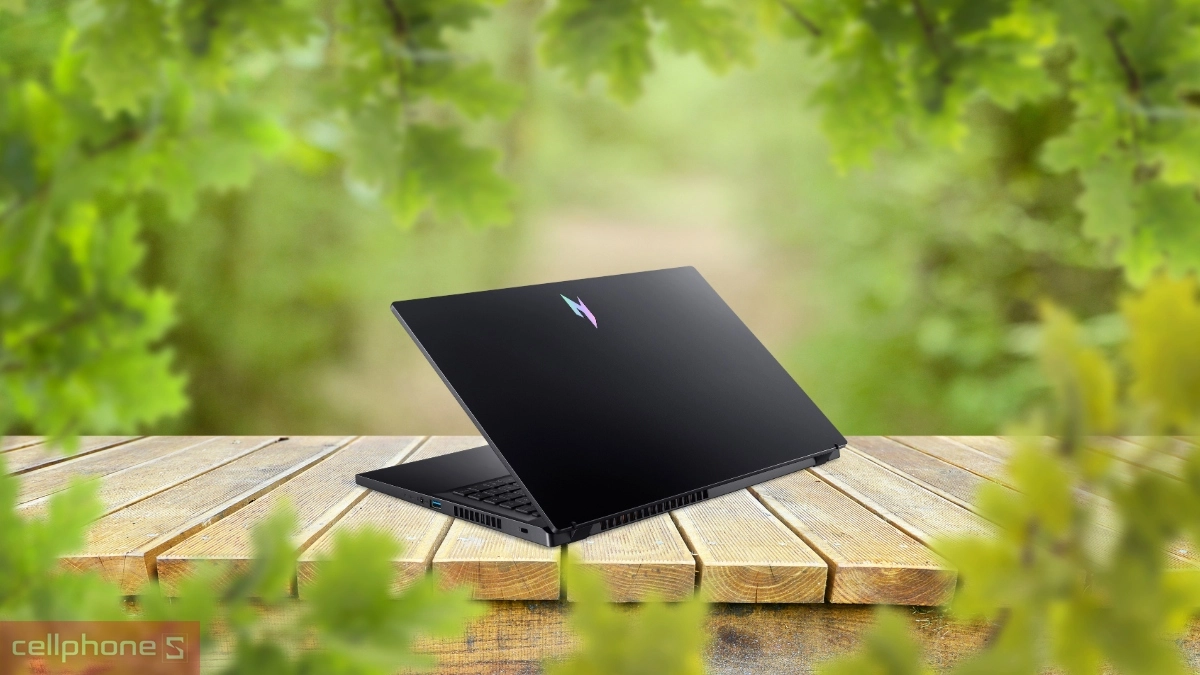 Bộ nhớ RAM, ổ cứng của laptop Acer Gaming Nitro V 15 Propanel ANV15-41-R9M1