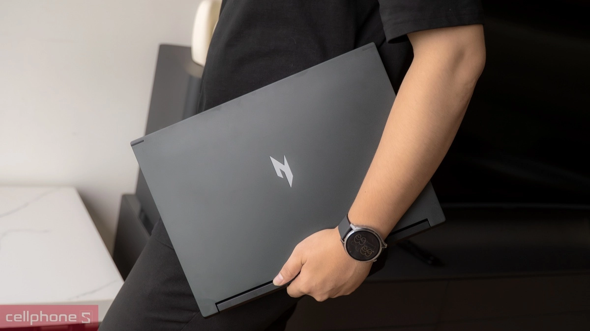 AI trên laptop Acer Gaming Nitro V 16 AI ProPanel ANV16S-61-R9ZV