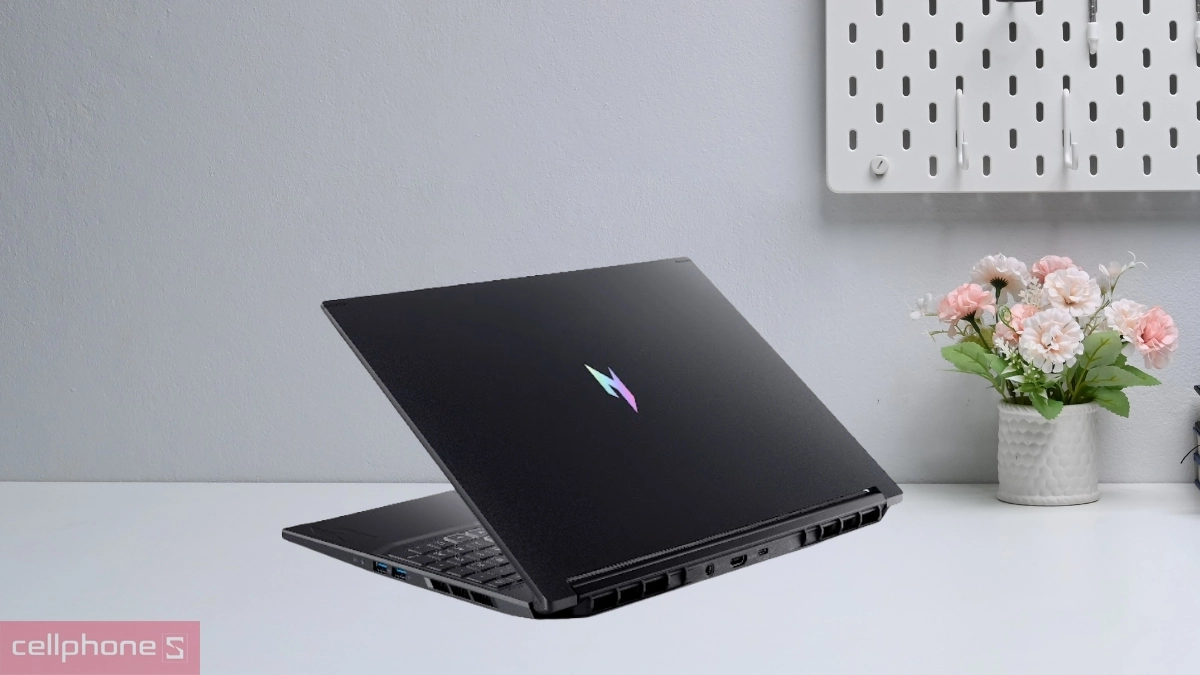 Hiệu năng xử lý, khả năng tản nhiệt của laptop Acer Gaming Nitro V 16S ProPanel ANV16S-41-R337