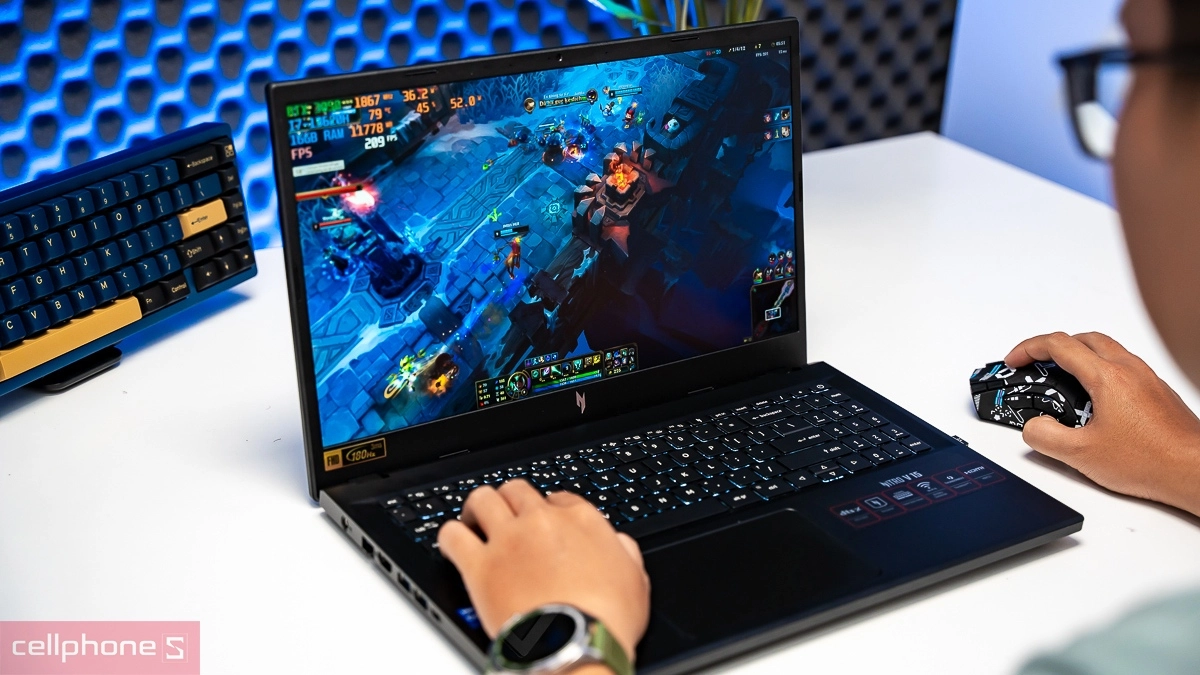 CPU - Card đồ hoạ - Tản nhiệt của laptop Gaming Acer Nitro V 15 ProPanel ANV15-51-73BT