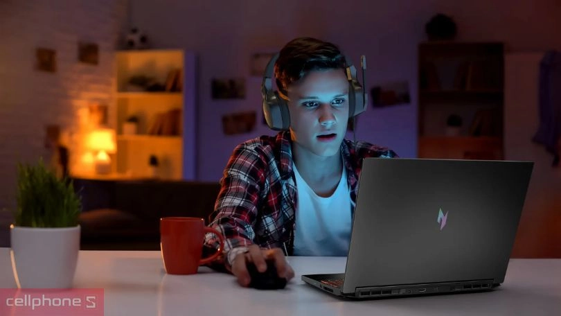 Màn hình laptop gaming Acer Nitro V ANV16-41-R36Y