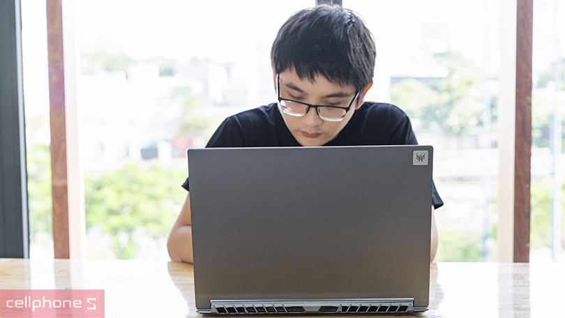 Laptop Acer Predator Triton 500 SE PT516-51S-71RW - Công nghệ tối tân, chơi game cực đỉnh