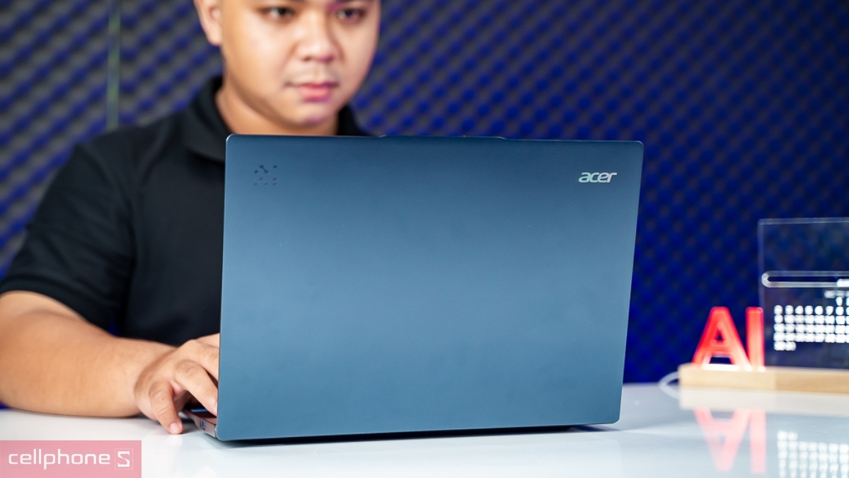 Acer Swift 14 Core Ultra 5 cân bằng hiệu năng và khả năng AI