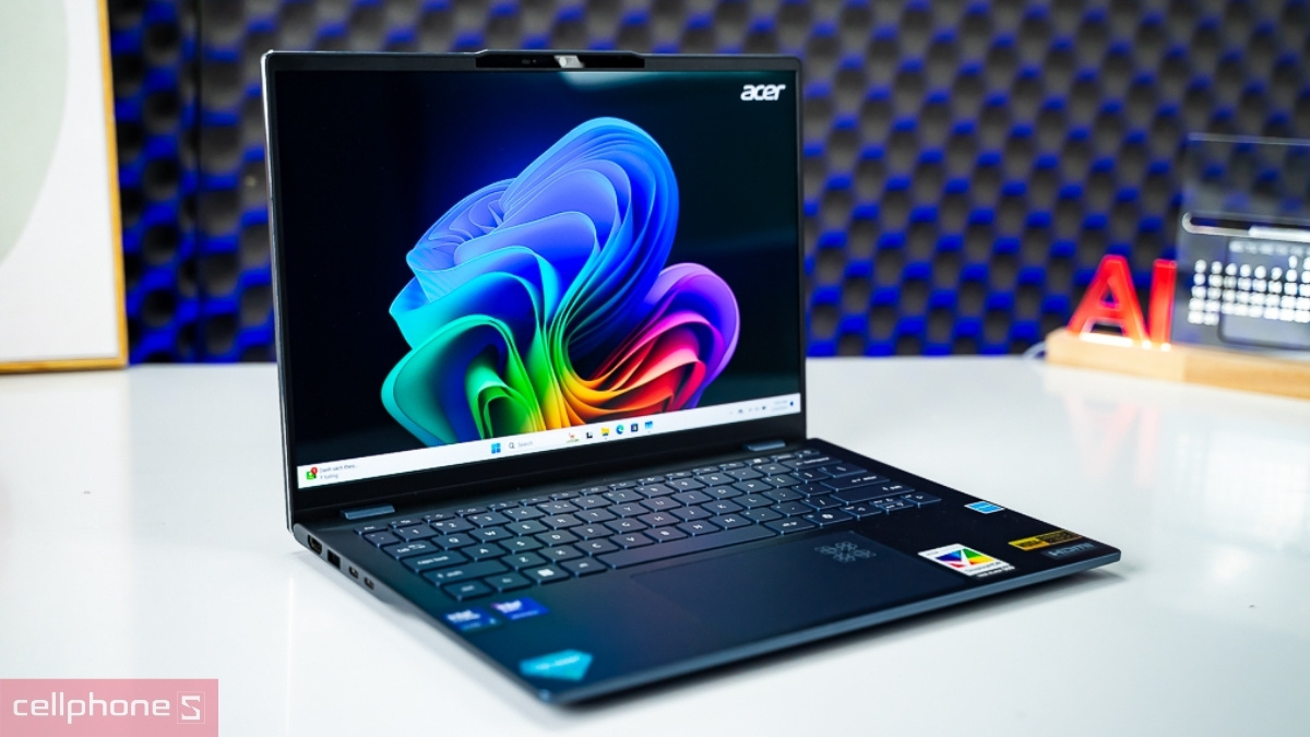 Acer Swift 14 có giá từ 29.990.000đ tại CellphoneS tùy phiên bản