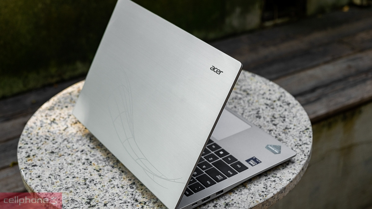 Acer Swift Lite 14 có mức giá từ 19.890.000đ tại CellphoneS