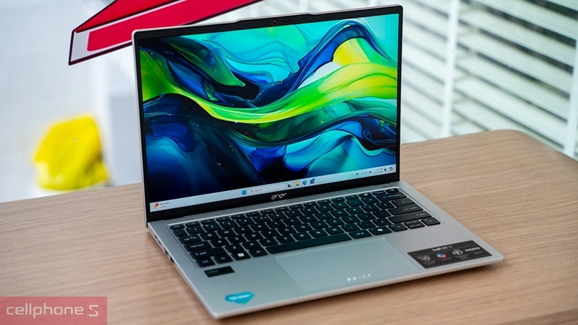 Màn hình laptop Acer Swift Go 14 AI SFG14-73-71ZX