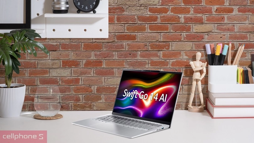 Pin, cổng kết nối của laptop Acer Swift Go 14 AI SFG14-74T-55HD