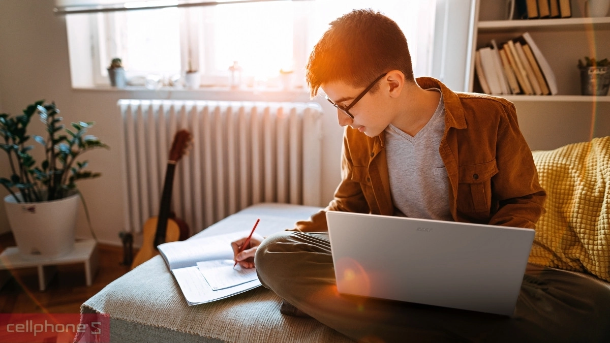 Hiệu năng tính toán và xử lý dồ họa của laptop Acer Swift Go 14 SFG14-41-R251