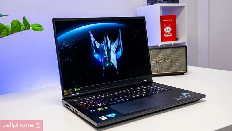 Acer Predator thiết kế góc cạnh Thiết kế Acer Predator mạnh mẽ