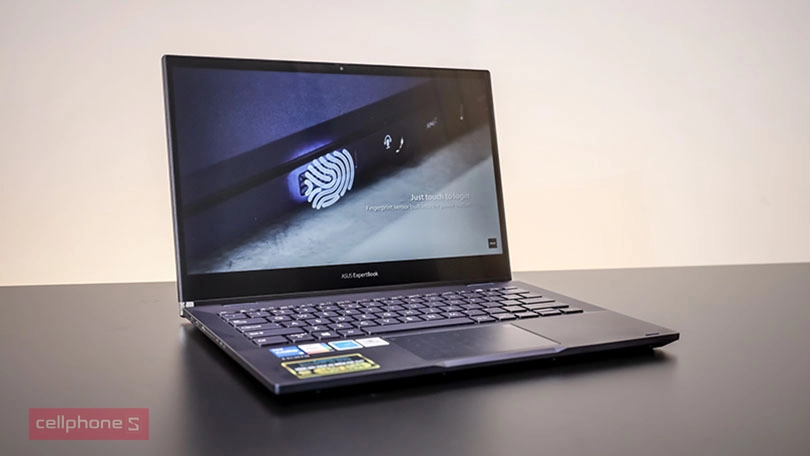 Màn hình rực rỡ cùng thiết kế xoay ngược ấn tượng