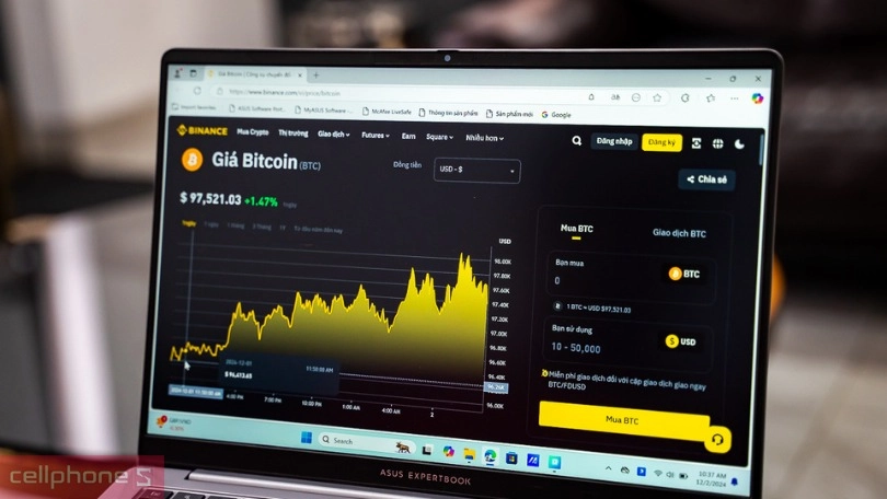 RAM và ổ cứng của laptop ASUS Expertbook P5 P5405CSA-NZ0017W