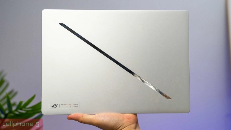 Cổng kết nối trên laptop Asus Gaming Rog Zephyrus G14 GA403UV-QS170W