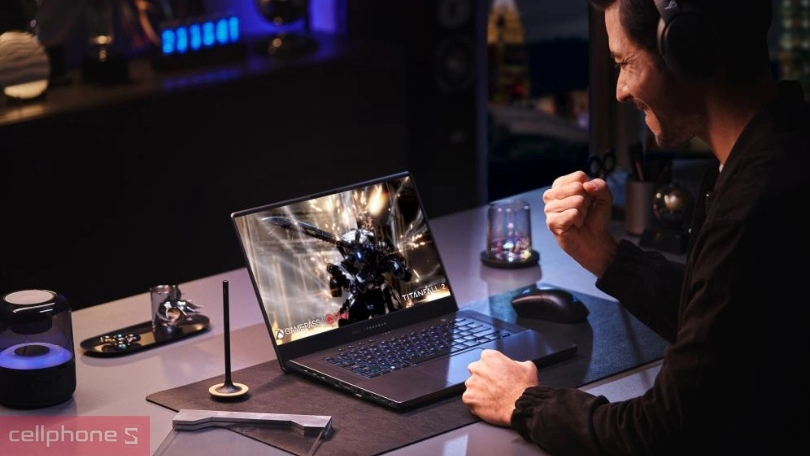 Màn hình laptop Asus Gaming ROG ZEPHYRUS G16 GU603VU-N4019W