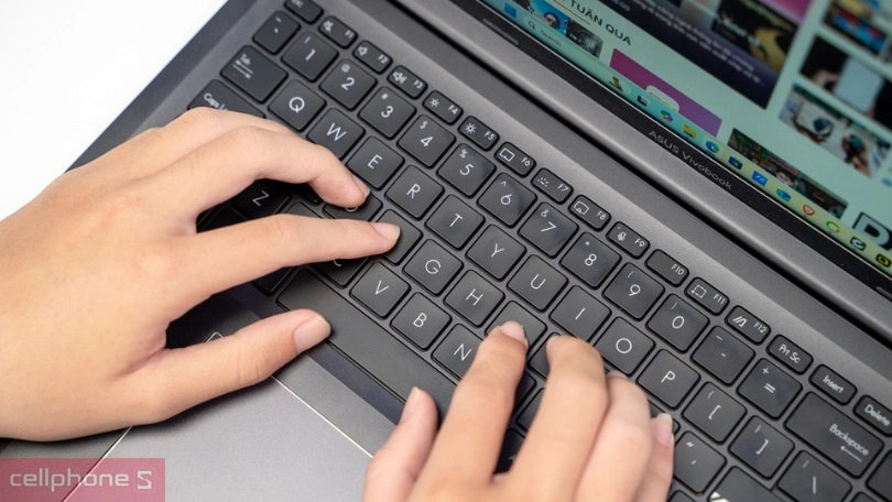 Màn hình laptop ASUS Gaming Vivobook K3605ZU-RP296W