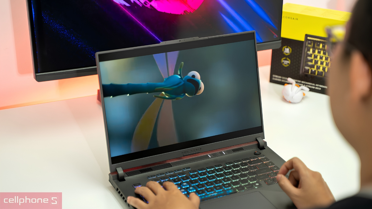 Asus ROG Strix G16 có dung lượng bộ nhớ cao