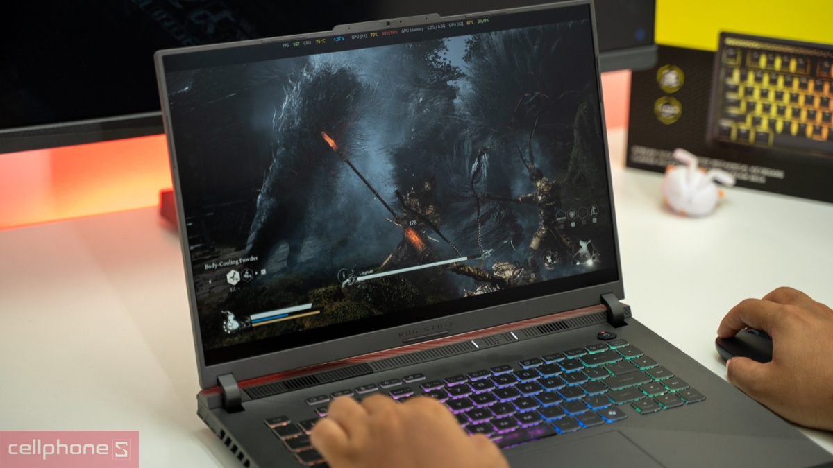 Laptop Asus ROG Strix G16 có bộ nhớ RAM chuẩn DDR5