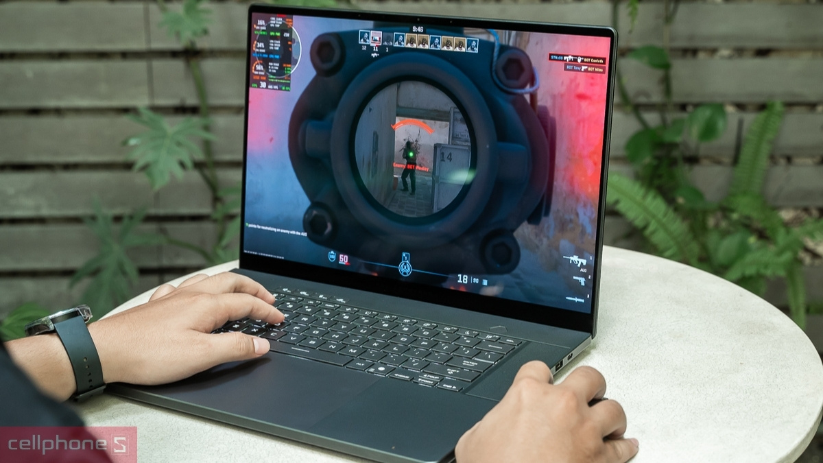 Asus Rog Zephyrus G16 sử dụng NVIDIA GeForce RTX 50 Series tái hiện đồ họa sống động
