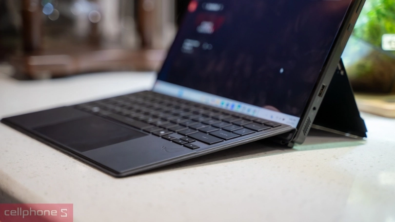 Thiết kế tinh tế và màu sắc sang trọng