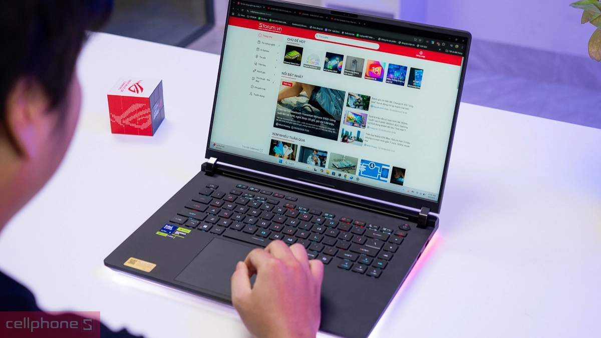 RAM, ổ cứng của laptop ASUS ROG Strix SCAR 16 G635LX-RW192W