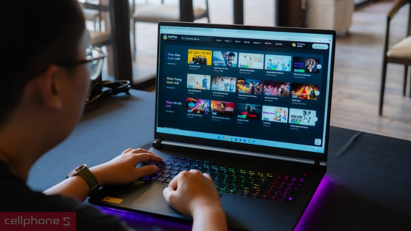 Bộ nhớ RAM, ổ cứng của laptop ASUS ROG Strix SCAR 18 G835LW-SA172W