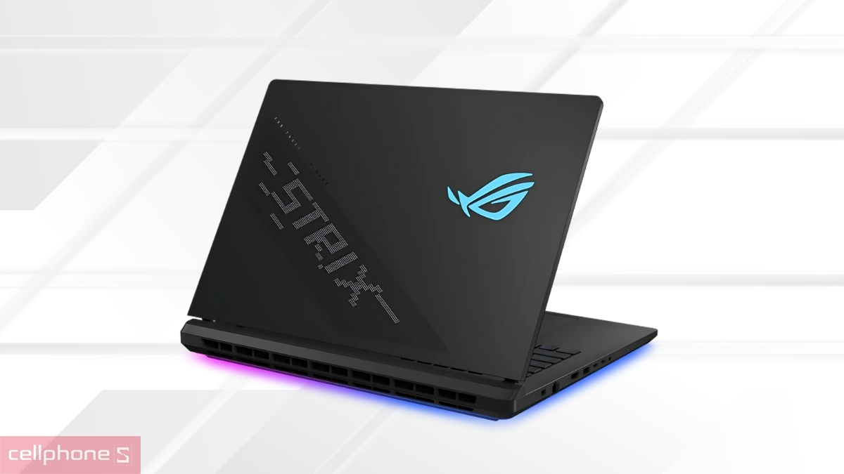 Dung lượng pin, cổng kết nối đa dạng của laptop Asus ROG Strix Scar 18 G835LX-SA208W