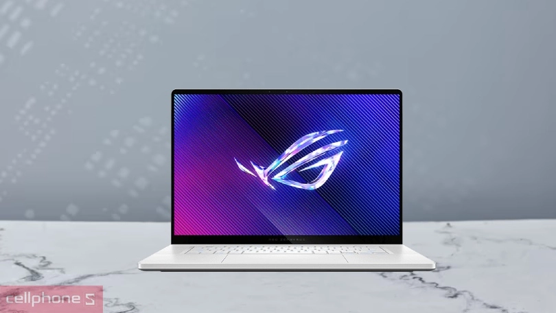 Pin và hệ thống cổng kết nối của laptop ASUS ROG Zephyrus G16 GA605WI-QR152WS