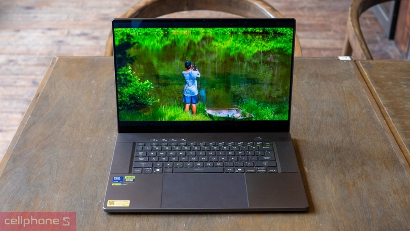 Cấu hình laptop ASUS ROG Zephyrus G16 GU605CX-QR083W