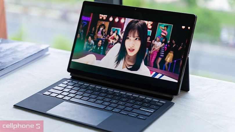 Asus Vivobook 13 Slate OLED T3300