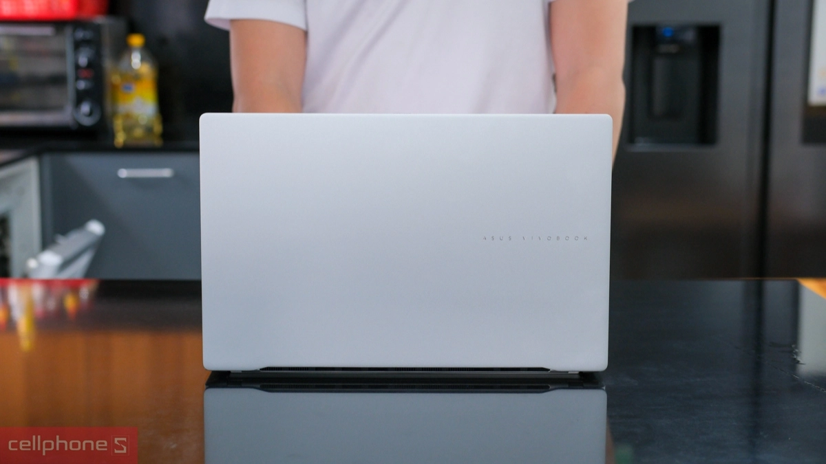 Asus Vivobook S15 - Laptop AI thanh lịch, thông minh