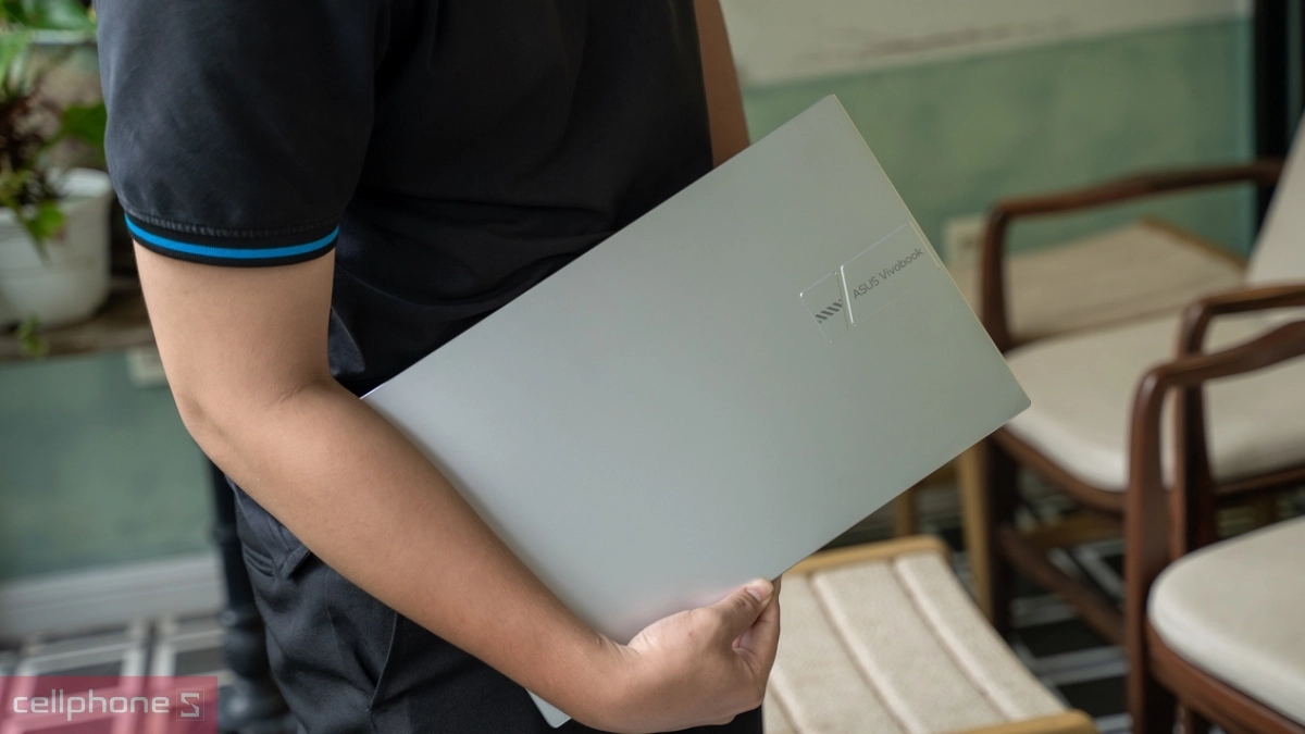 Cấu hình laptop Asus Vivobook 15 X1502VA-BQ885W