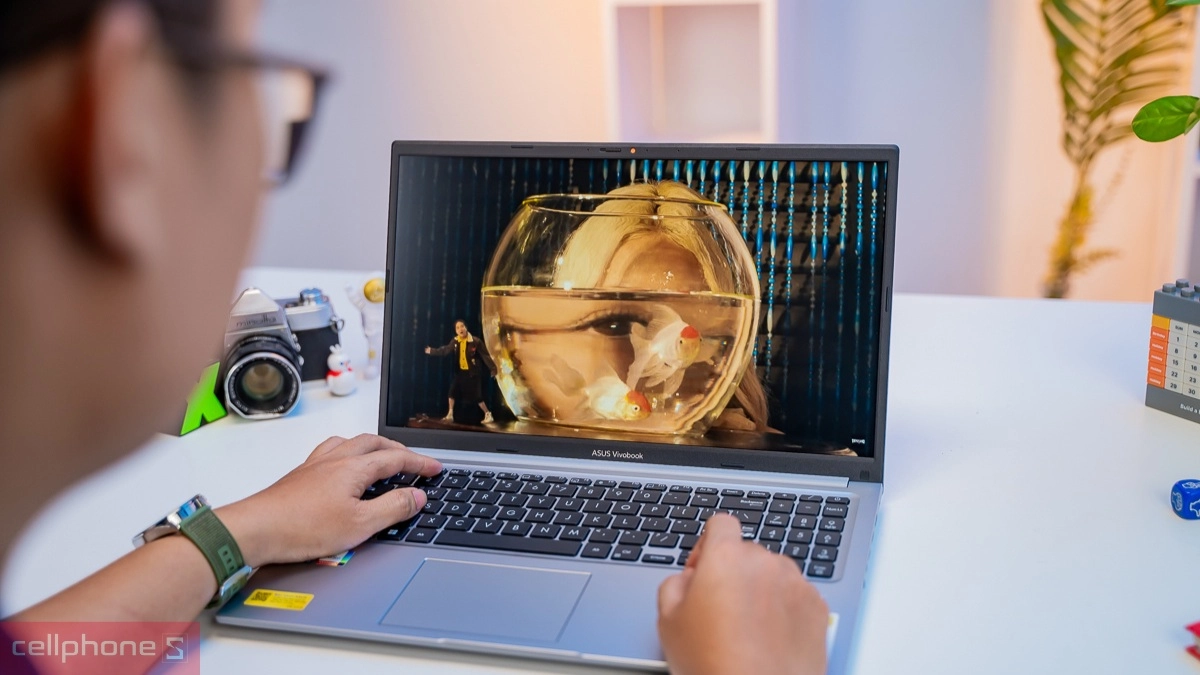 Tính năng laptop ASUS Vivobook 15 X1502VA-BQ886W