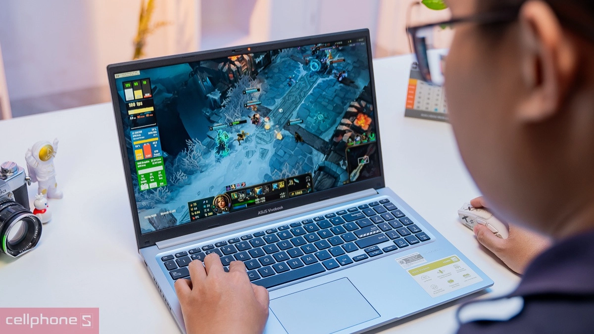 Cấu hình laptop ASUS Vivobook 15 X1502VA-BQ886W