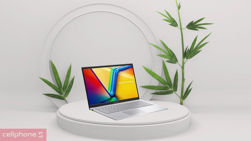 Cổng kết nối và dung lượng pin của laptop ASUS Vivobook 15 X1504VA-BQ2076W