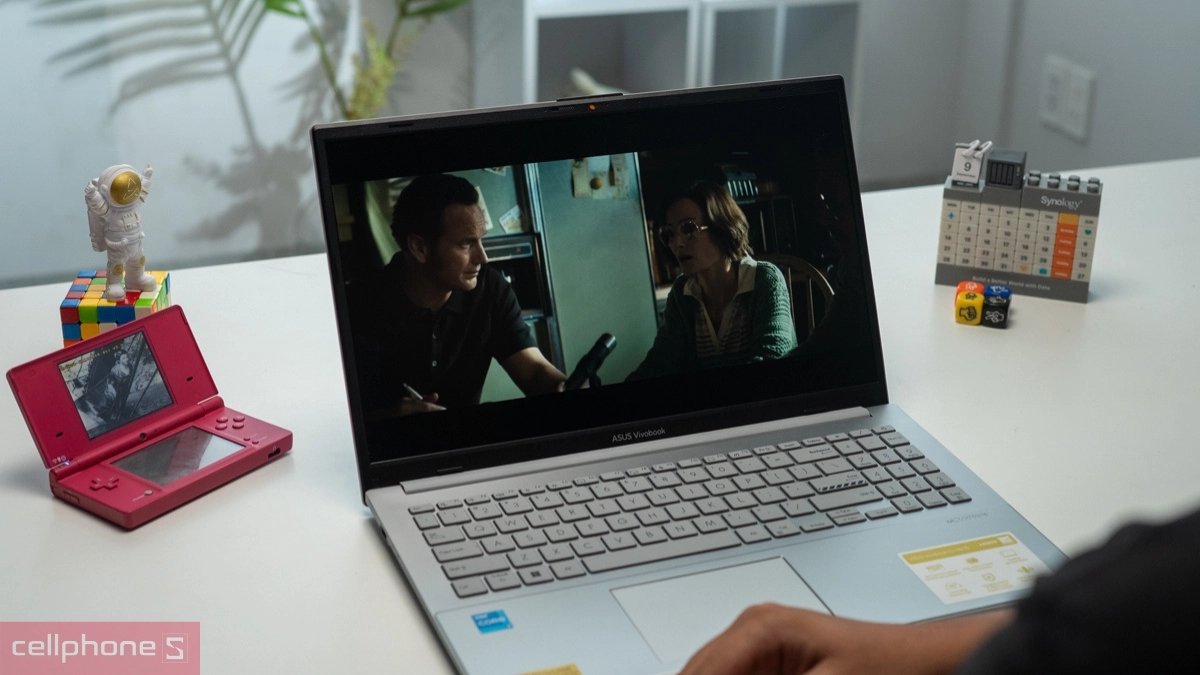 RAM và ổ cứng của laptop ASUS Vivobook Go 15 E1504GA-BQ1141W