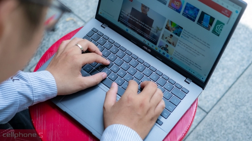 RAM - Ổ cứng của laptop ASUS Vivobook S14 S3407CA-LY095WS