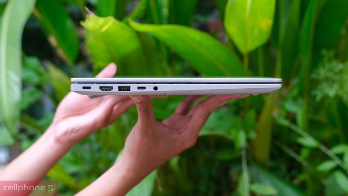Cổng kết nối laptop ASUS Vivobook S14 S3407VA-LY046W