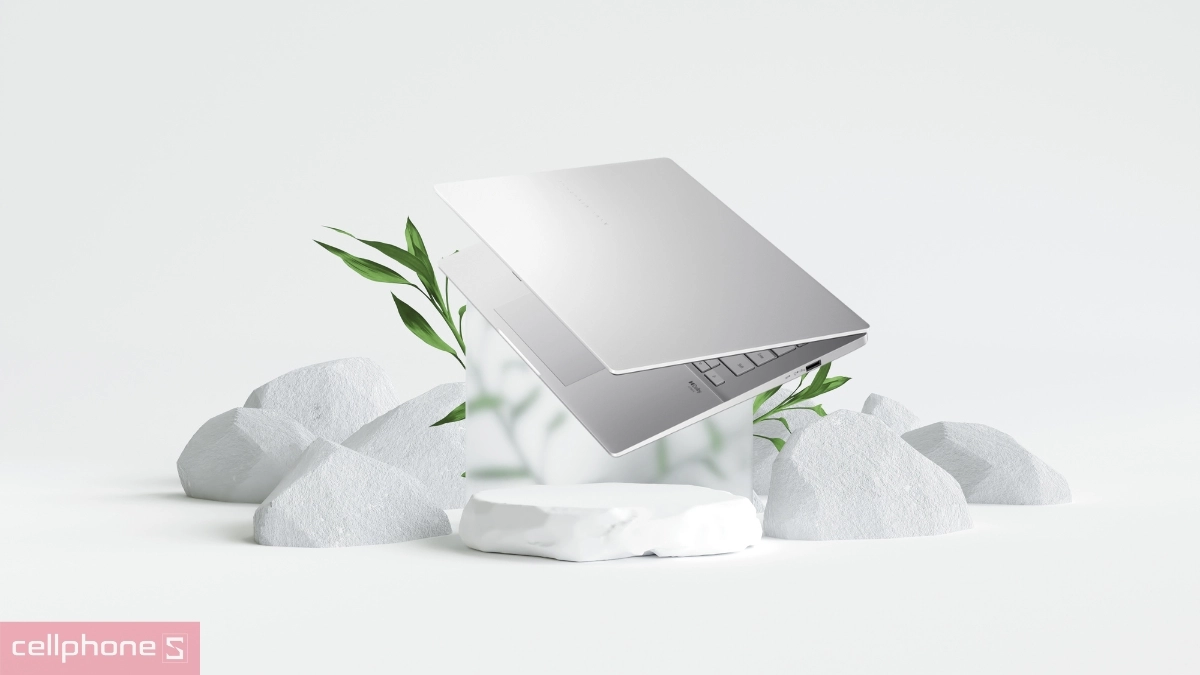 Laptop ASUS Vivobook S14 S3407VA-LY146W có ngoại hình gọn gàng