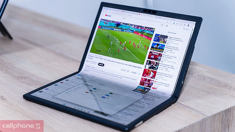 Laptop Asus Zenbook 17 Fold OLED UX9702AA-MD014W