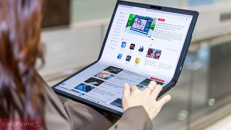 Laptop Asus Zenbook 17 Fold OLED UX9702AA-MD014W