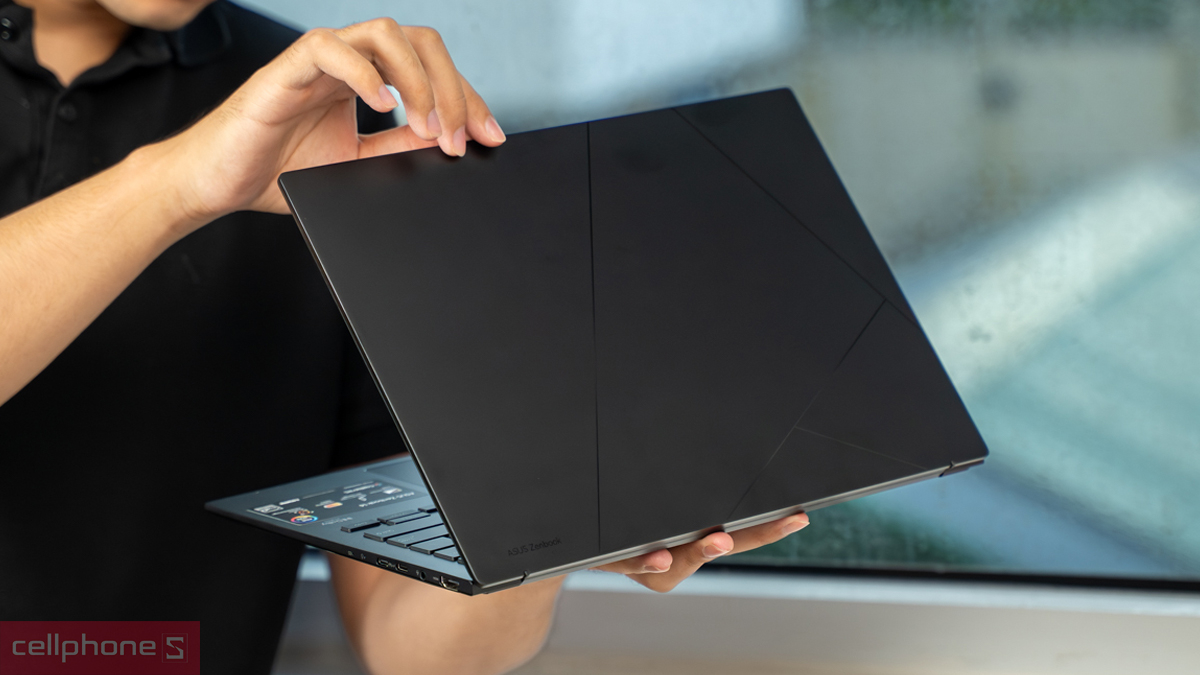 Asus Zenbook 14 có nhiều phiên bản với mức giá đa dạng theo cấu hình