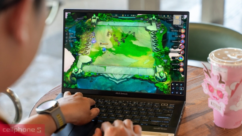 Laptop Asus Zenbook 14 OLED UM3402YA-KM405W - Đảm nhận tốt tác vụ văn phòng