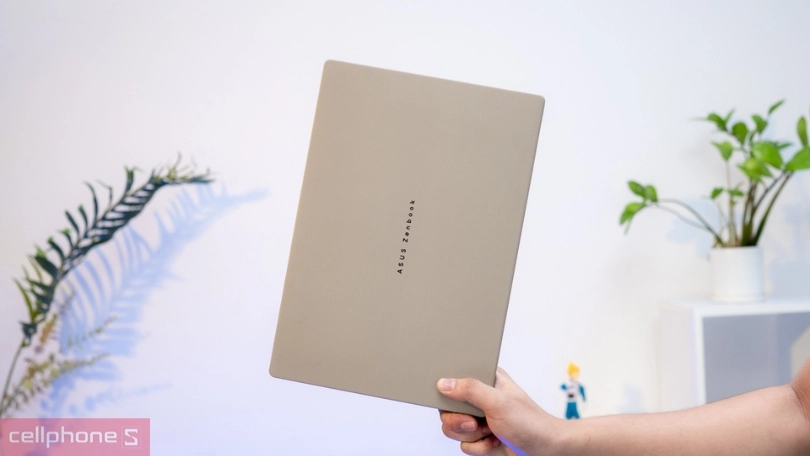 Cổng kết nối laptop ASUS Zenbook 14 UX3407QA-QD299WS Copilot X Plus