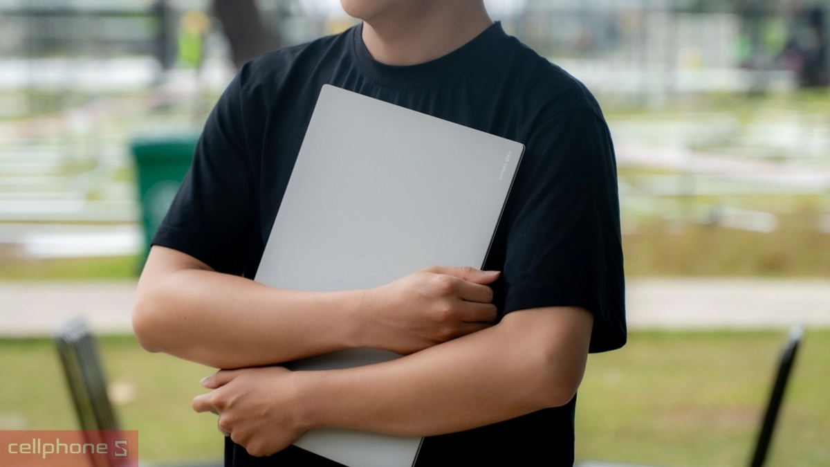 Thiết kế Asus Zenbook S 16 UM5606KA-RK127WS Ryzen AI 7